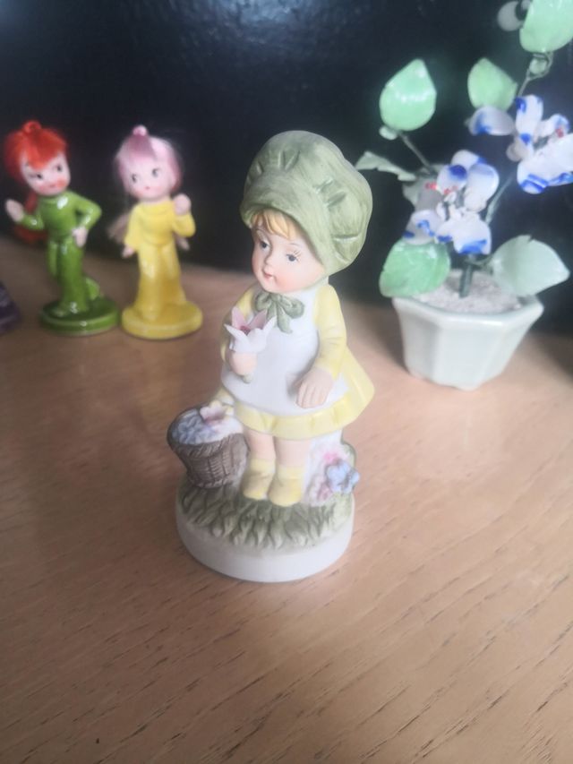 Lote figuritas de porcelana