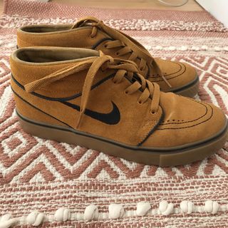 janoski mostaza
