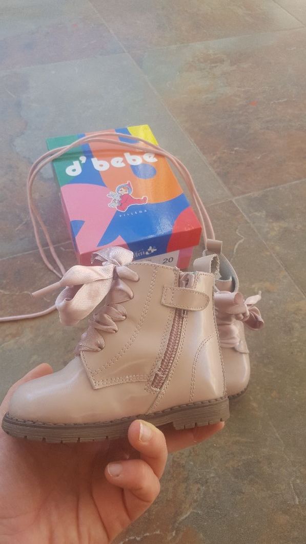 Botas d'bebé piel