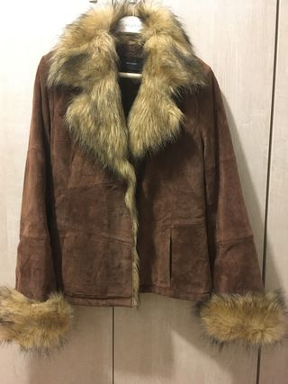 Abrigo Vero Moda de segunda mano por 24,99 EUR en Vitoria-Gasteiz en  WALLAPOP
