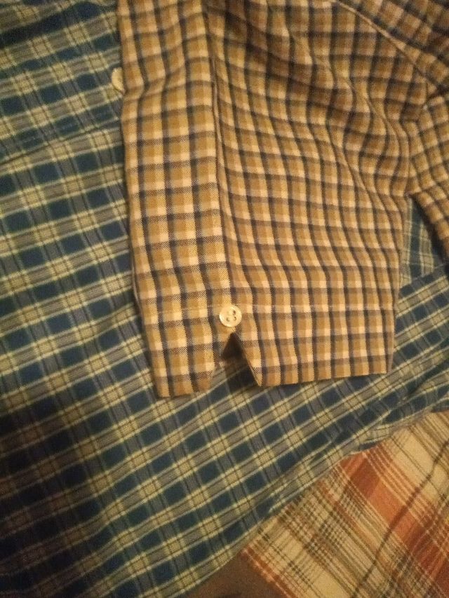 Camisa Britac 15€/UD. 30€/4ud Talla S