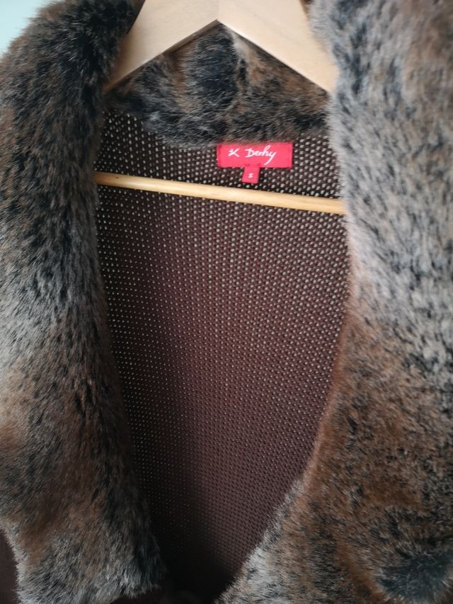 Abrigo punto marrón ,marca francesa Derhy