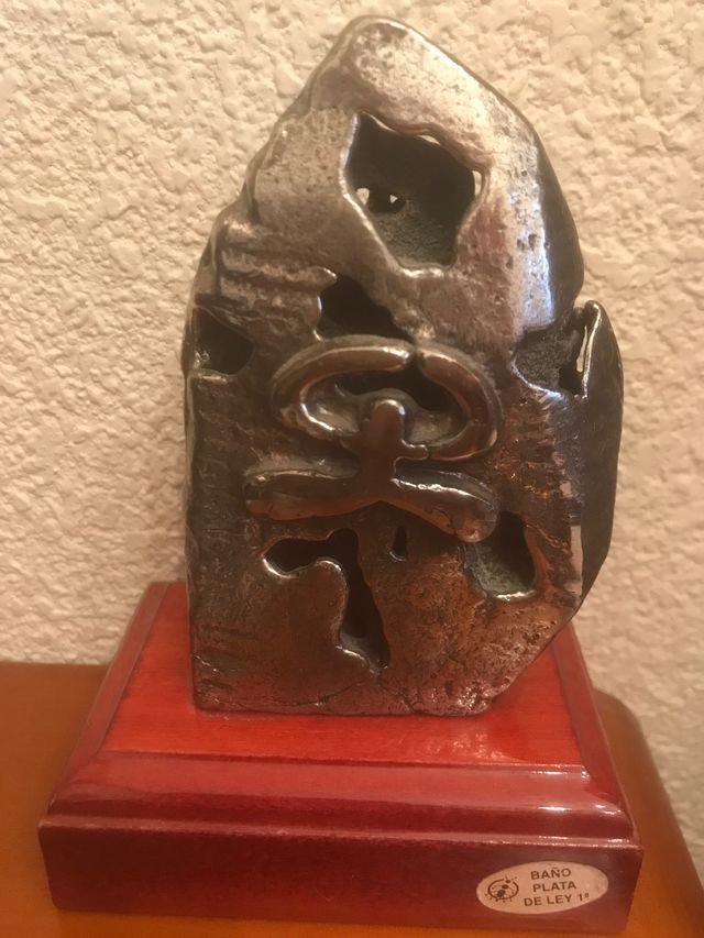 Figura indalo pisapapeles