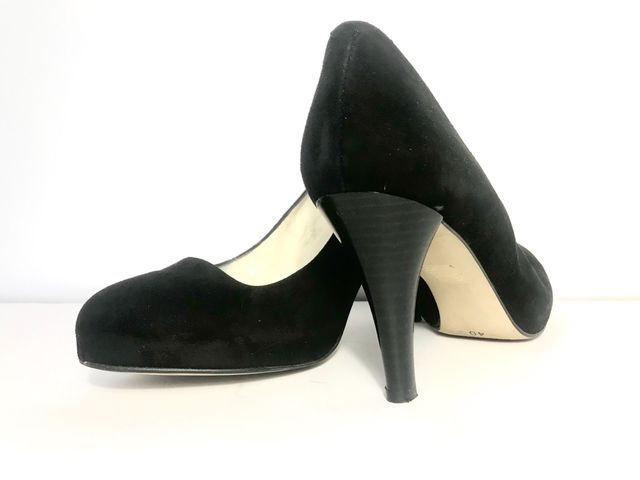 Zapatos negros de tacón