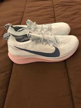 nike zoom fly 42