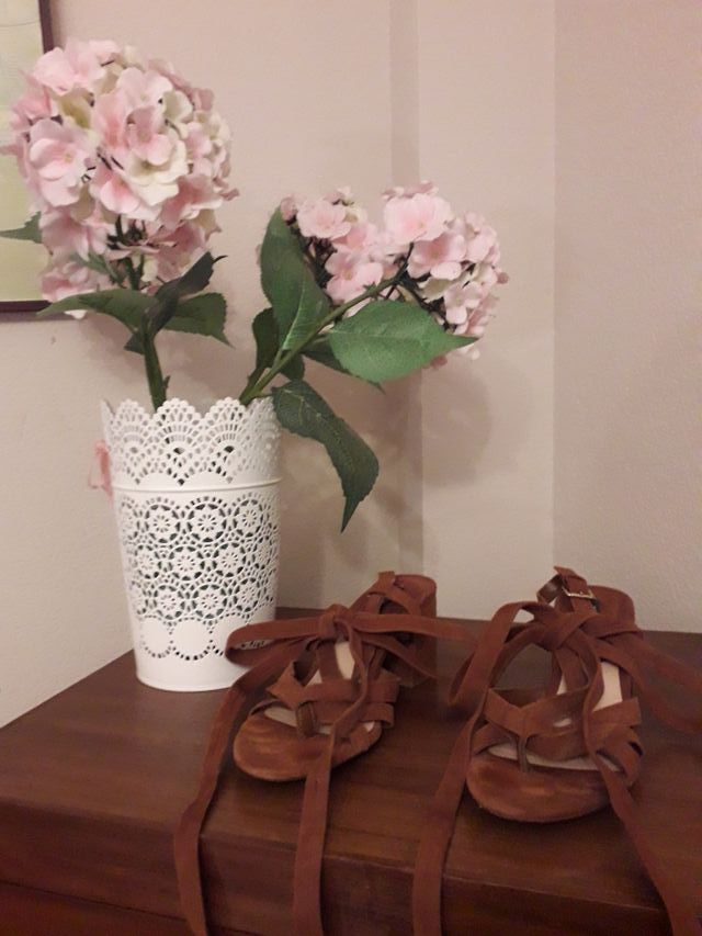 sandalias de ante, casi nuevas.