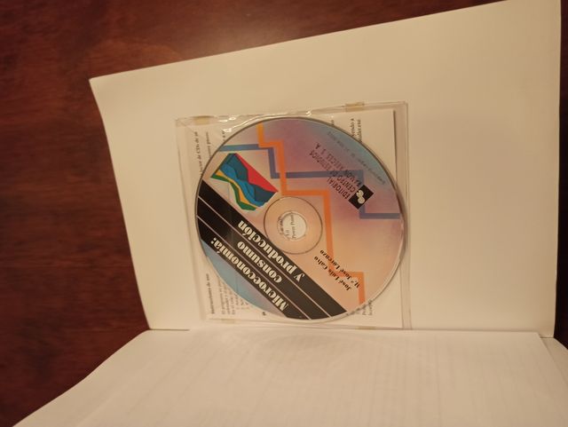 Libro Microeconomía consumo y producción