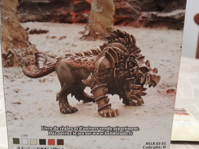 Miniatura metal de perro demoniaco HELL DORADO