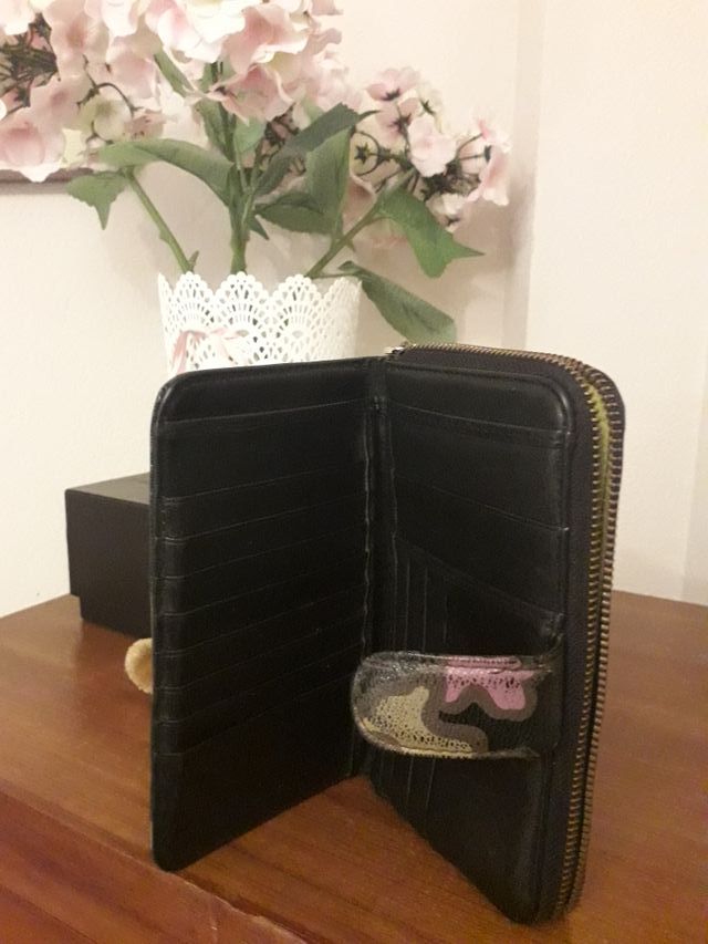 monedero/ cartera piel tous y  PG. Usados.