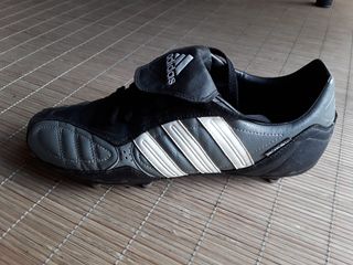 tacos de aluminio adidas