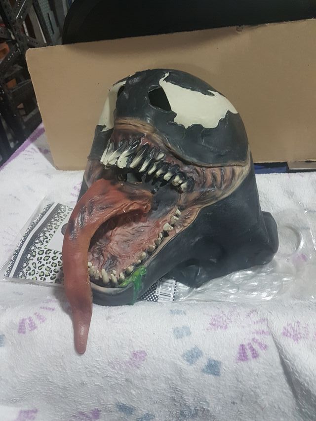 máscara carnavales o Halloween 