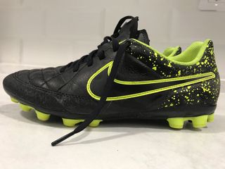 nike tiempo 38