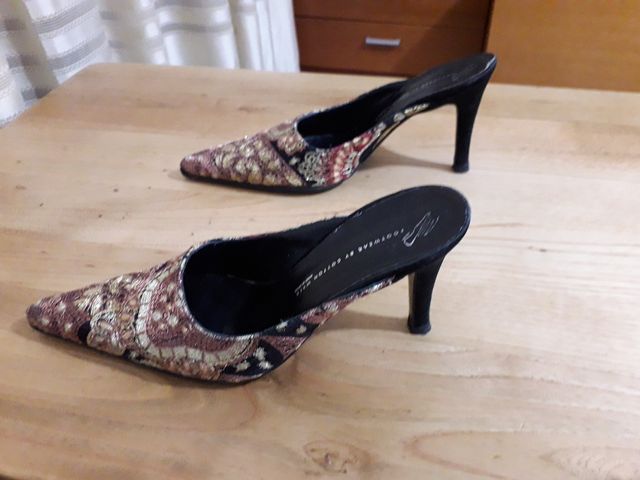 ZAPATOS ( MULE) DE FIESTA CON REGALO  DE BOLSO