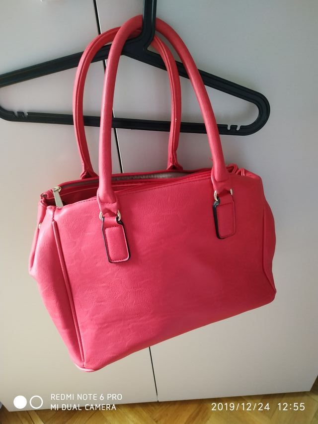 bolso rojo