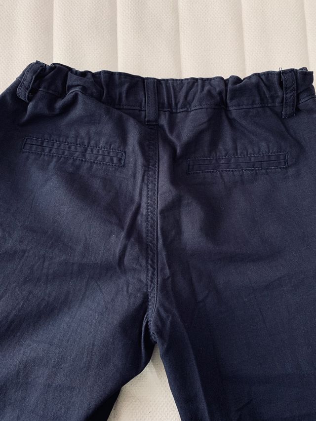 Pantaloni blu da bambino misura 10-11