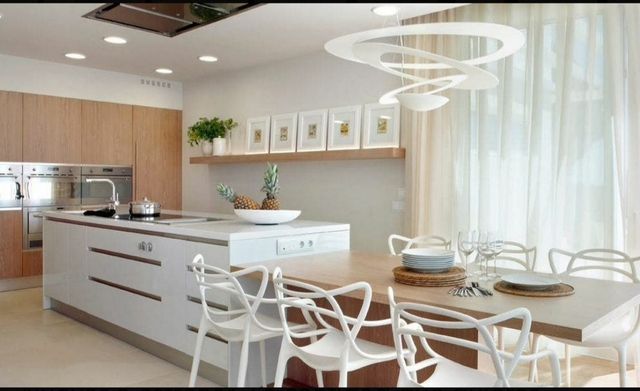 NUOVE sedie bianche/nere