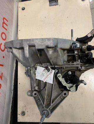 Caja de cambios Dacia Sandero JH3160