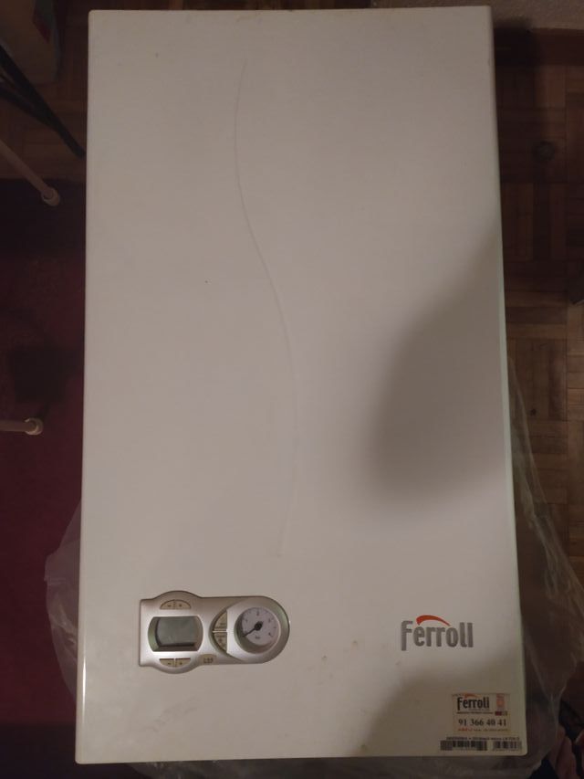 Caldera de gas natural Ferroli. de