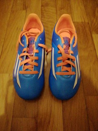 botas de futbol talla 31