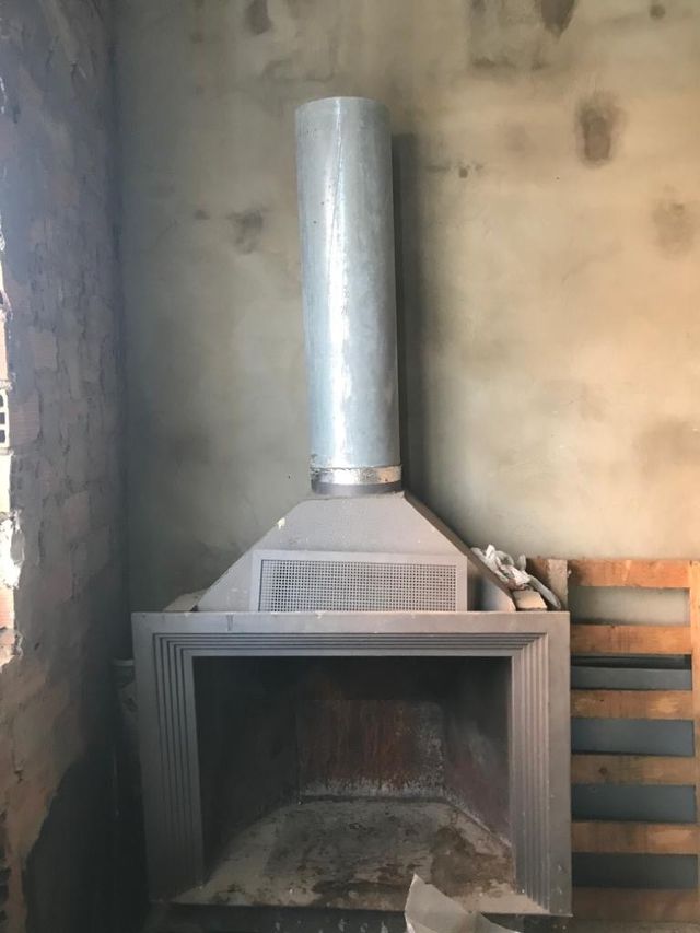 Chimenea de segunda mano por 260 € en Valencia en WALLAPOP