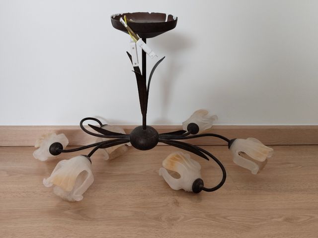 Conjunto lampara de techo y lámparas mesita