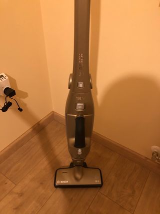 Cepillo completo escoba de aspiración Bosch Move 2in1 18V 00702566