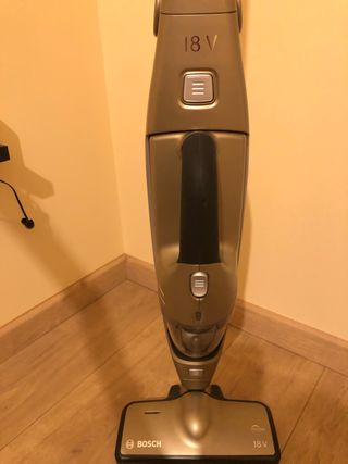 Aspirador Bosch move 2in1 18V de segunda mano por 40 EUR en Segovia en  WALLAPOP