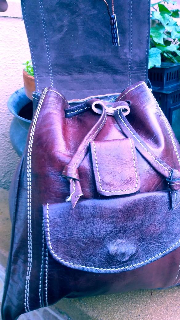 Mochila Mediana cierre de Imán