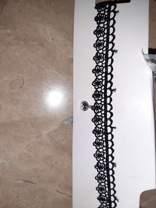 collar negro