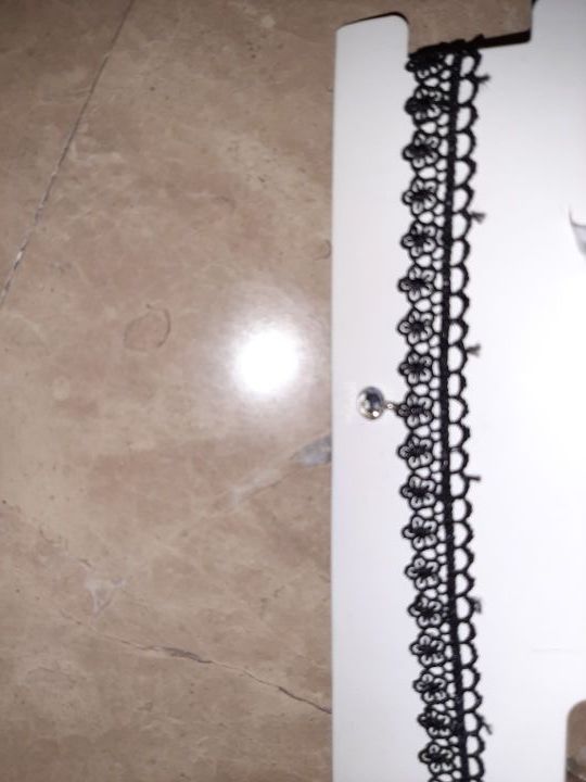 collar negro