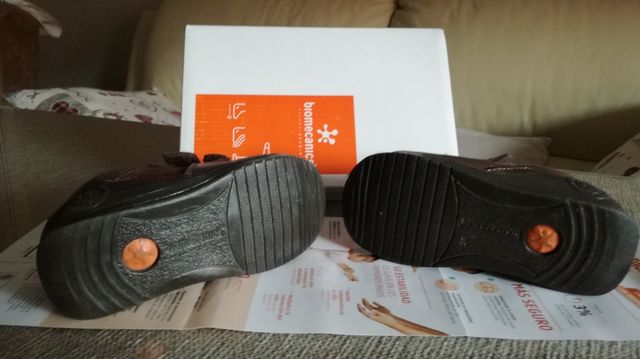 Zapatos biomecanics niño talla 24