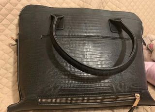 Bolso Maletín Portátil Parfois de segunda mano por 20 EUR en Alcalá de  Henares en WALLAPOP