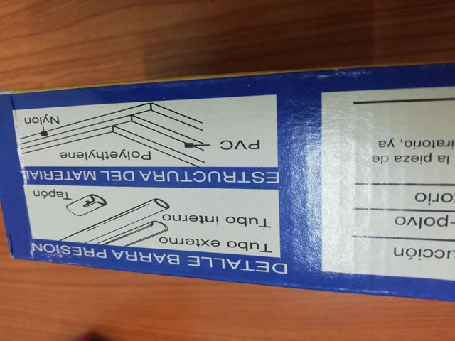 Ropa, manta, edredón, bolsas de envasado al vacío.