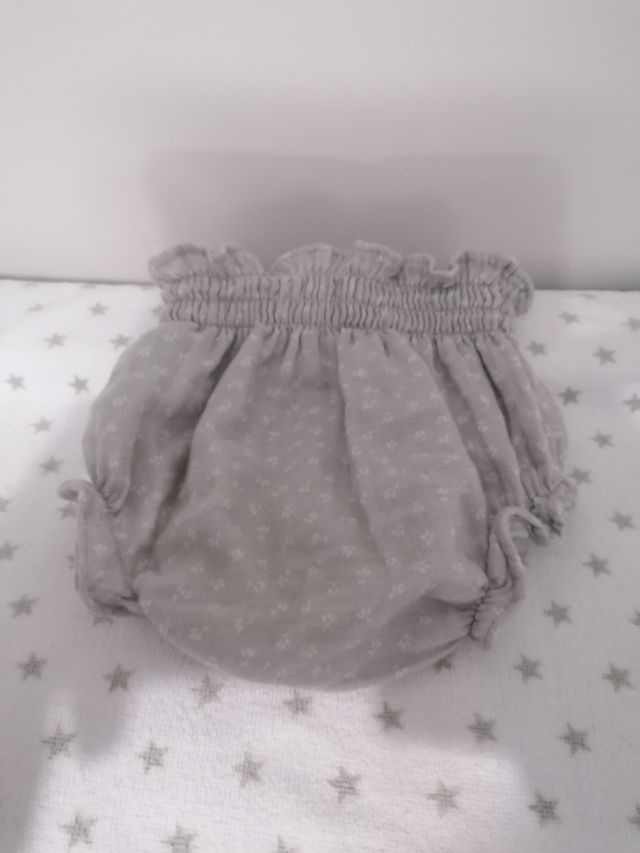 ropa de bebé - 10€ los vaqueros y zapatillas 