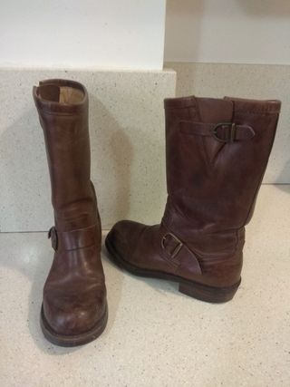 Botas Tony Mora originales de segunda mano por 55 EUR en Palma de Mallorca  en WALLAPOP