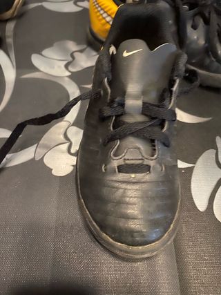 botas futbol niño talla 27