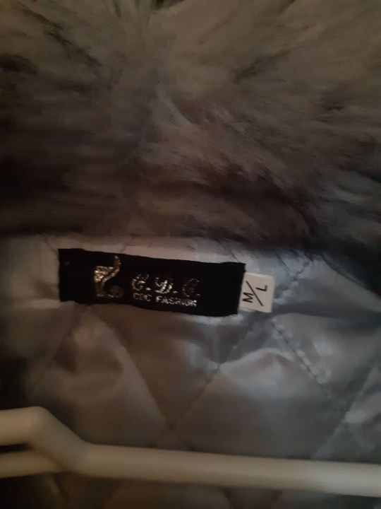 abrigo en perfecto estado