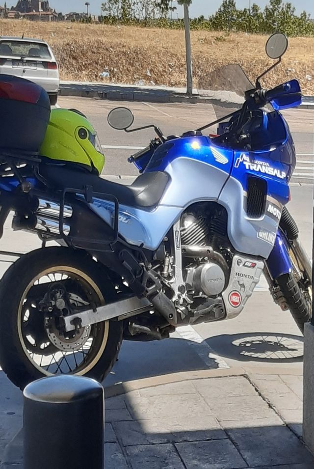 Honda Transalp XL 600 V de segunda mano por 1.750 € en Salamanca en