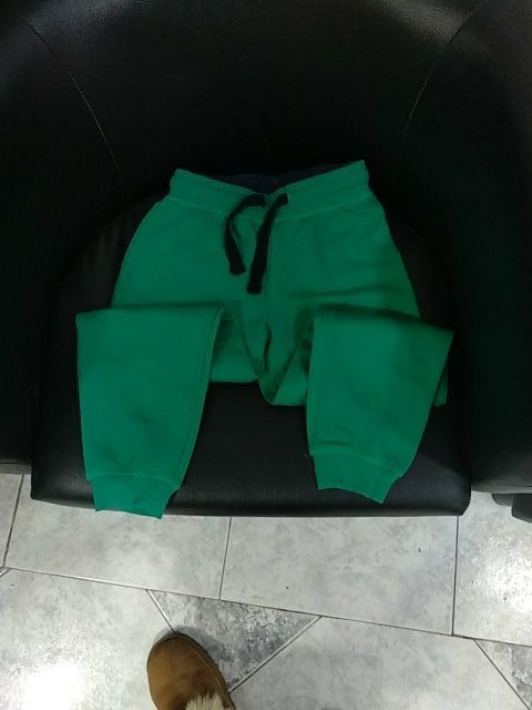 pantalon de chandal nuevo a estrenar
