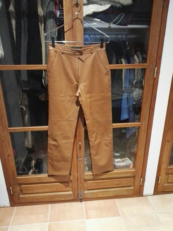 Pantalón de piel mujer