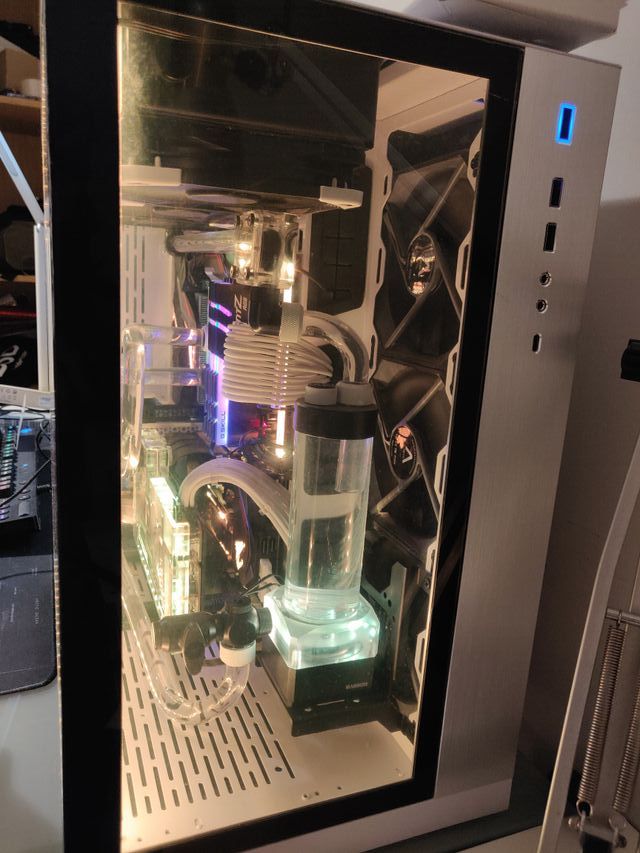 PC GAMING RYZEN 7 SSD 512GB  LEER ANUNCIO