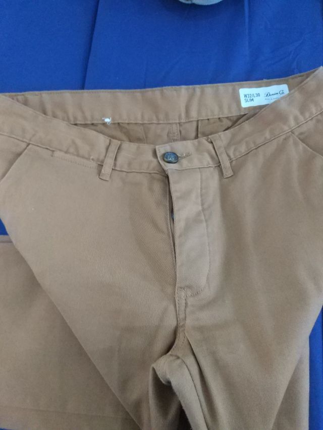 Pantalón chino