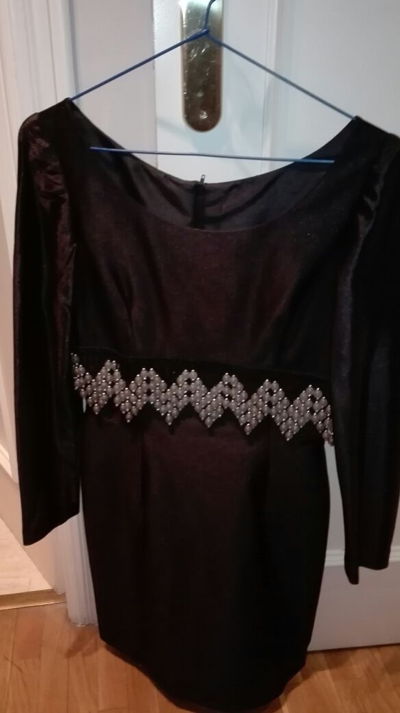 Vestido en raso de seda negro