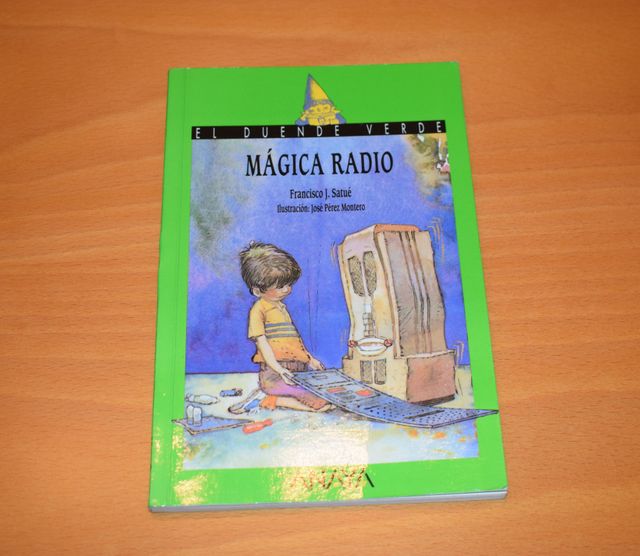 Libro Mágica radio