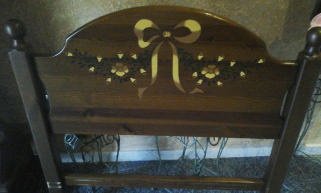 DOS CABECEROS DE CAMA