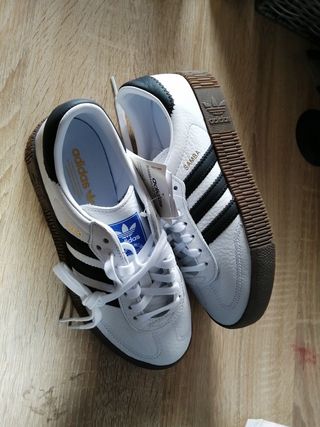 lo nuevo de tenis adidas