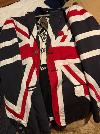 Chaqueta Pepe Jeans London de segunda mano por 100 EUR en Villanueva de la  Cañada en WALLAPOP