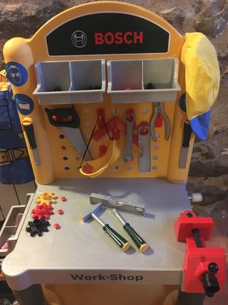 Banco de trabajo bosch juguete de segunda mano por 20 € en Banco de trabajo bosch juguete de segunda mano por 20 € en