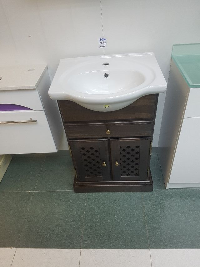 Mueble de baño 56x38 Z049 de segunda mano por 155 € en Alcorcón en WALLAPOP