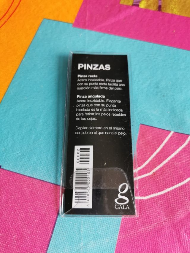 PINZAS DE DEPILAR A EXTRENAR DE ACERO INOXIDABLE.